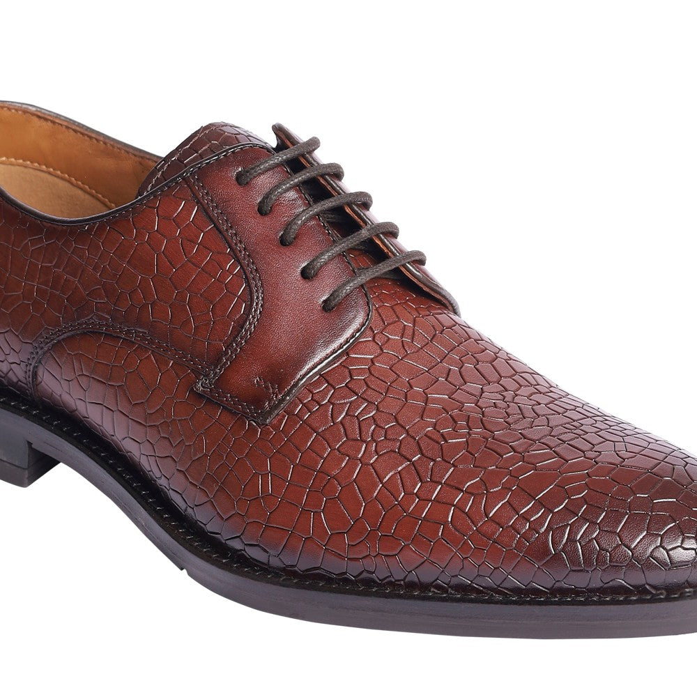 TEXTURED LEATHER DERBY SHOES